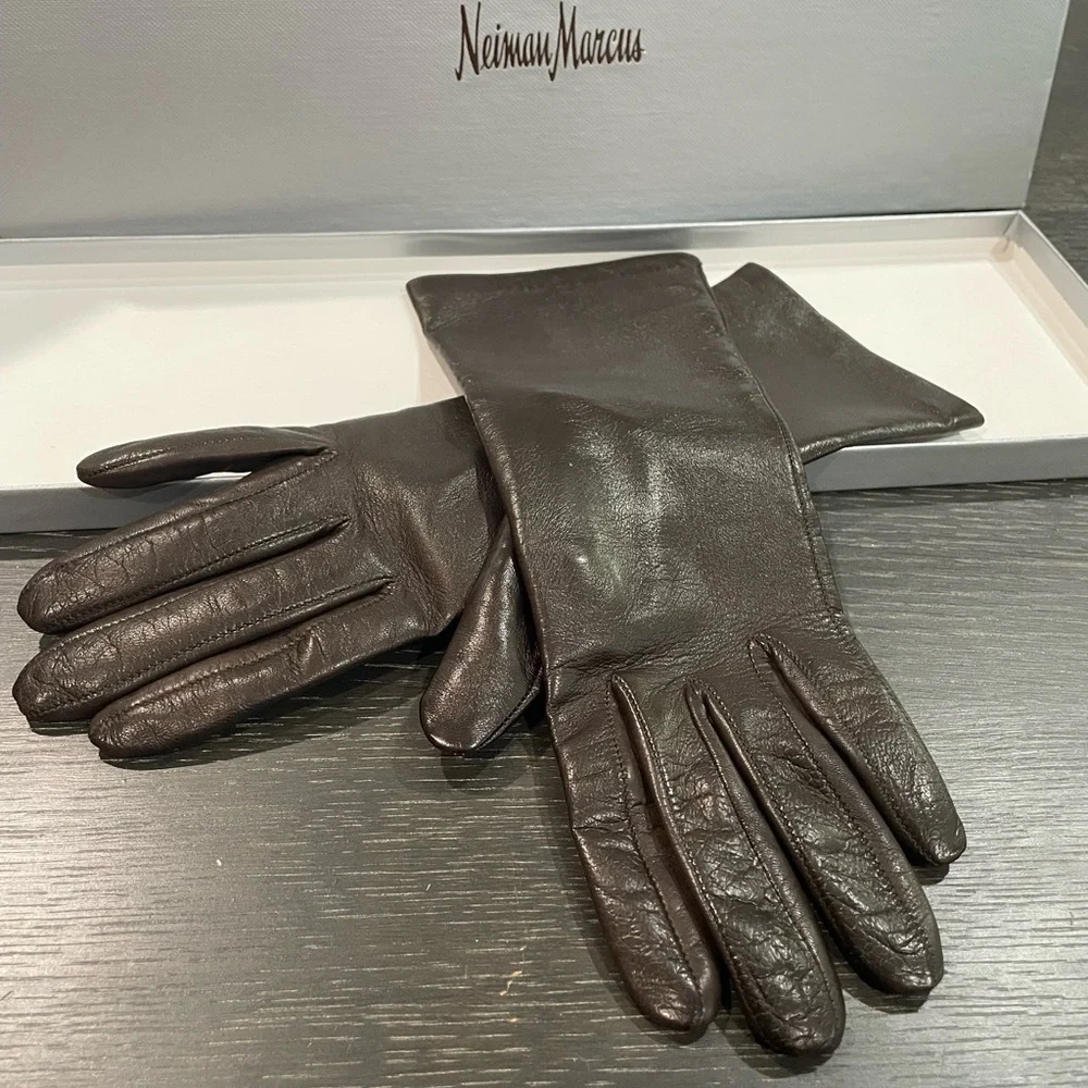Neiman Marcus Chocolate Brown Leather Gloves